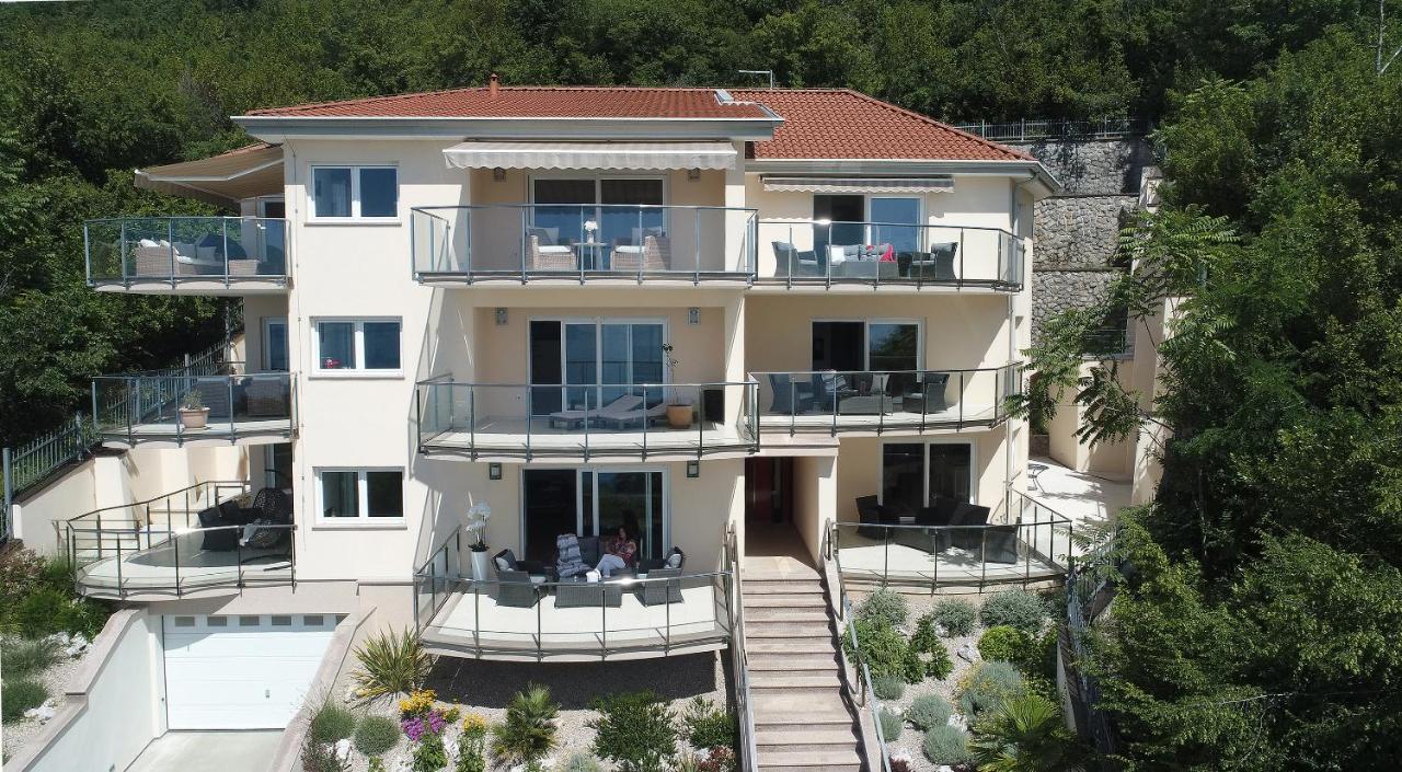Camelia Apartment Opatija Exterior photo