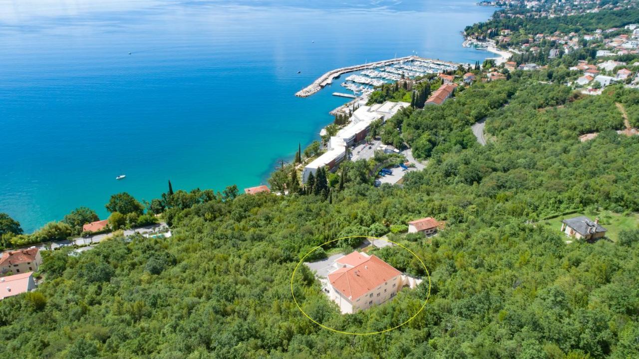 Camelia Apartment Opatija Exterior photo